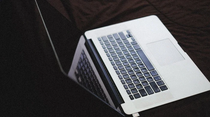 Du tar livet av batteriet på den bærbare datamaskinen hver dag: Slik lader du det riktig