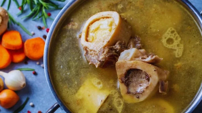 Profesjonelle kokker koker buljong bare av disse beina: den blir rik og smakfull